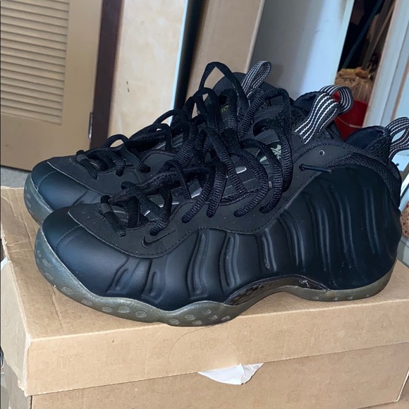 nike foamposite stealth